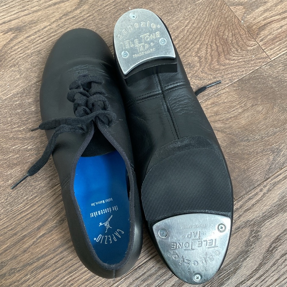 Capezio women’s tap shoes. Black. Size 6.5